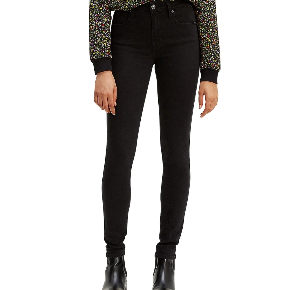 Levi's 721 Black Highrise Skinny Jeans
